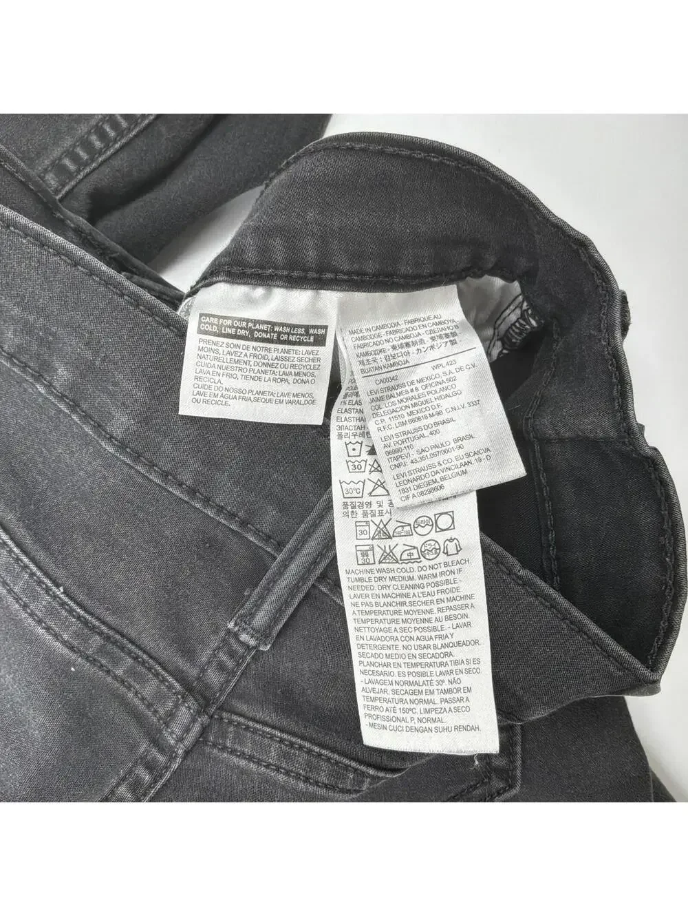 Levi Strauss 511 Black Skinny Jeans 30x32